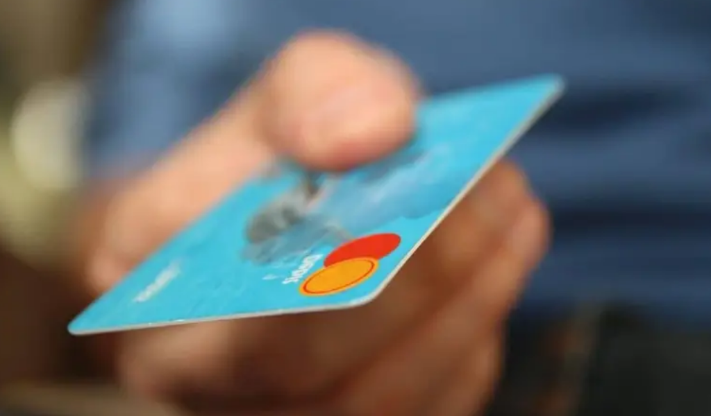  La morosidad es récord y llegó a doble dígito: una de cada 10 familias está endeudada y no puede pagar