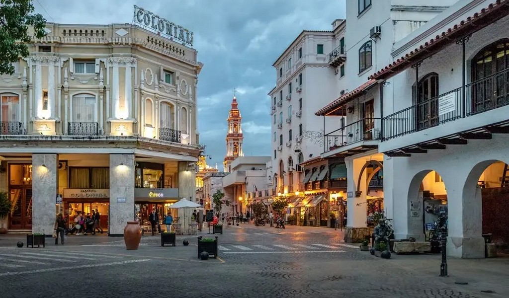 Sitios  internacionales eligieron a Salta entre las 3 ciudades más lindas de Sudamérica por la belleza de su arquitectura