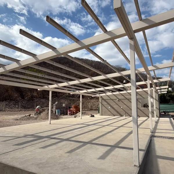 Con un 65% de avance, la Municipalidad transforma el Complejo de Norte Grande