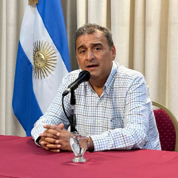 Grave denuncia: Falsificaron la  firma y el sello de un médico salteño para facturar más de $100 millones al IPS