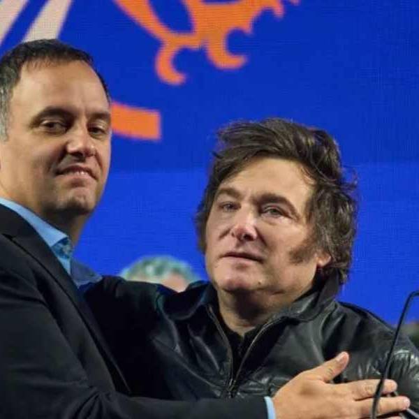 Una incognita: ¿Por qué Javier Milei aún mantiene en el cargo a Manuel Adorni?