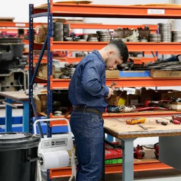 Crisis industrial: Según la UIA casi la mitad de las empresas argentinas tuvo problemas con los pagos principales