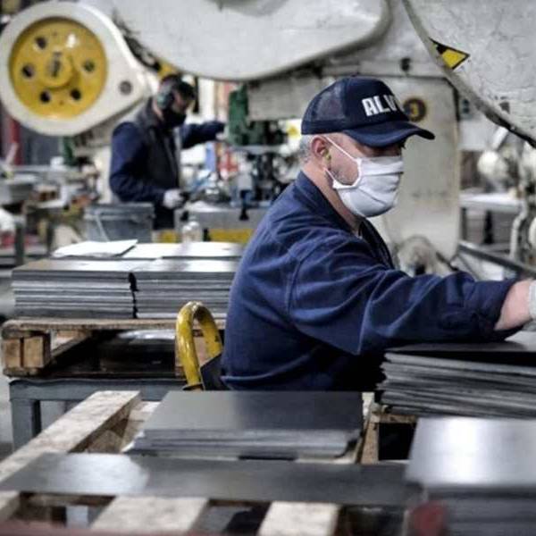 Córdoba sigue apoyando la gestión de Milei pero ya perdió 11 mil empleos privados en 3 años y se resiente su matriz productiva