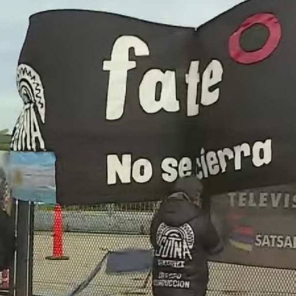 Tensión en FATE por la orden de desalojo: 900 trabajadores resisten en la planta de San Fernando