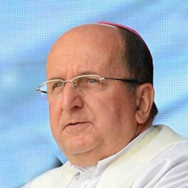 Cargnello  presentará su renuncia como obispo ante  el Vaticano en 2027: 