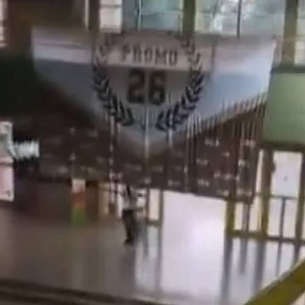 Locura en en Santa Fe: Un alumno entró armado a un colegio y mató a un compañero de 13 años e hirió a otros tres