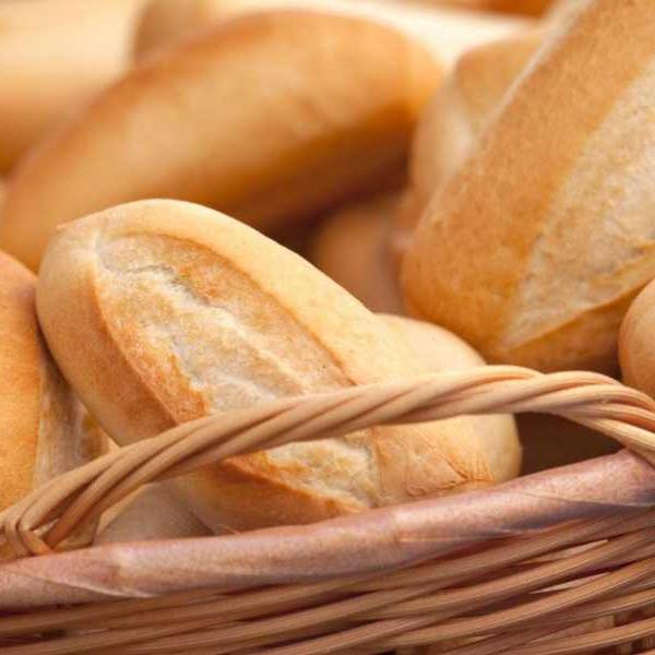 Crónica de una crisis: El comercio salteño que regala el pan de ayer y se queda sin nada en minutos.