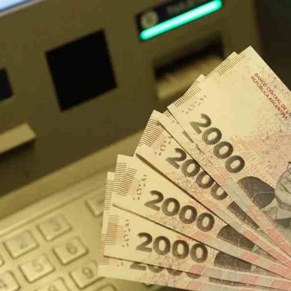 Los empleados públicos de Salta cobrarán el sueldo el 1 de agosto