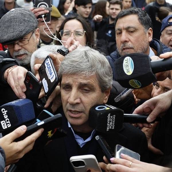 El plan que no funcionó: El descontrol de las tasas se llevó puesto el 