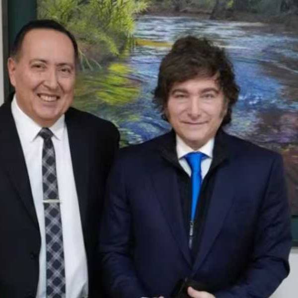 El pastor que visitó Milei dijo que financió su templo con un Milagro: “Los pesos que tenía guardados se convirtieron en dólares”
