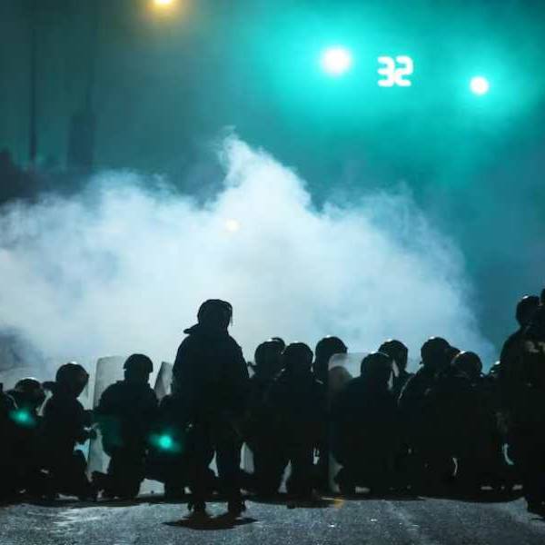 Horror en Bolivia: seguidores de Evo Morales pusieron dinamita en el cuerpo de un policía y lo hicieron explotar