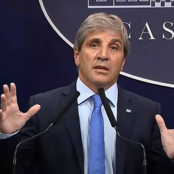 Luis Caputo defendió el modelo económico: “hay dólares para todo el mundo”
