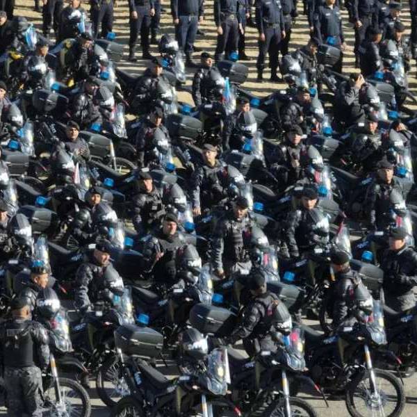 Sáenz fortalece a la Policía de Salta con 151 nuevos móviles y 300 agentes