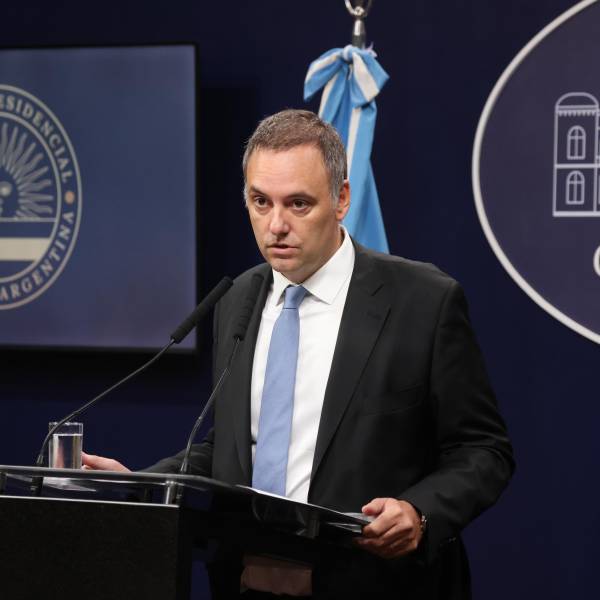 Adorni dijo que todas las candidaturas testimoniales son un fraude menos la de él y la de Santilli