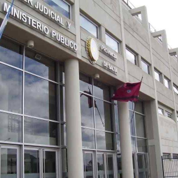 2 salteños acusados de organizar juegos de azar ilegales deberán donar dinero a una escuela y realizar un curso en ENREJA