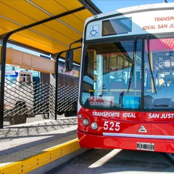 El Gobierno nacional habilitó a colectivos modelo 2012 a seguir circulando hasta fin de año