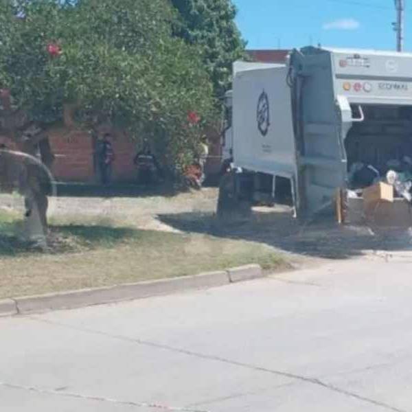 Tenía 26 años el salteño que murió al chocar su moto  contra un camión recolector en barrio Constitución