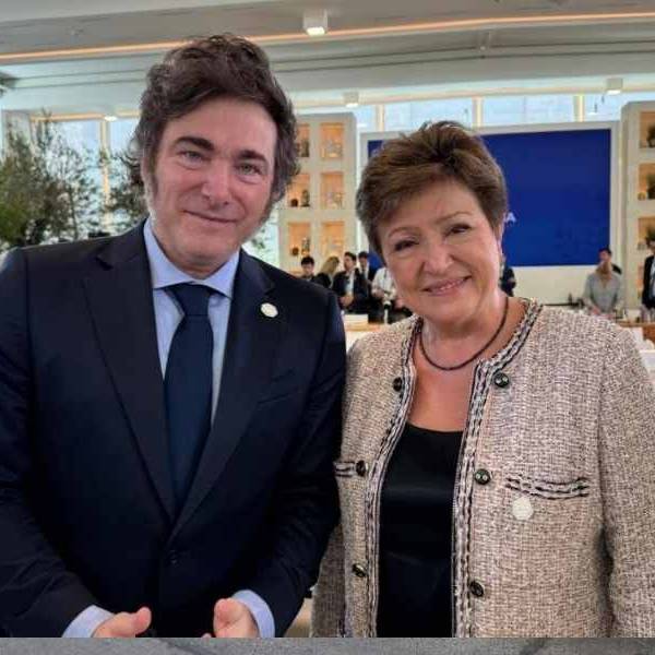  FMI valoró el salvataje de EEUU a la Argentina, pero insiste con “la necesidad de acumulación de reservas”