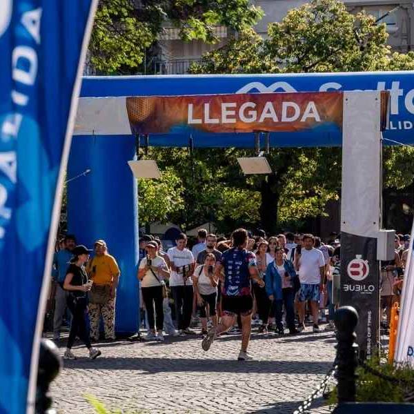 Con gran éxito se llevó a cabo la 39º edición del Triatlón de la Cumbre: Participaron 700 deportistas