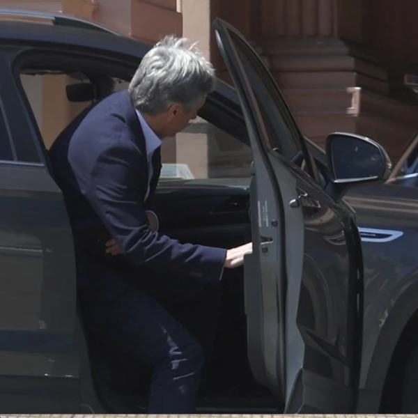 El gobierno quiere que los bancos reactiven los créditos hipotecarios para que en algo se reactive la economía