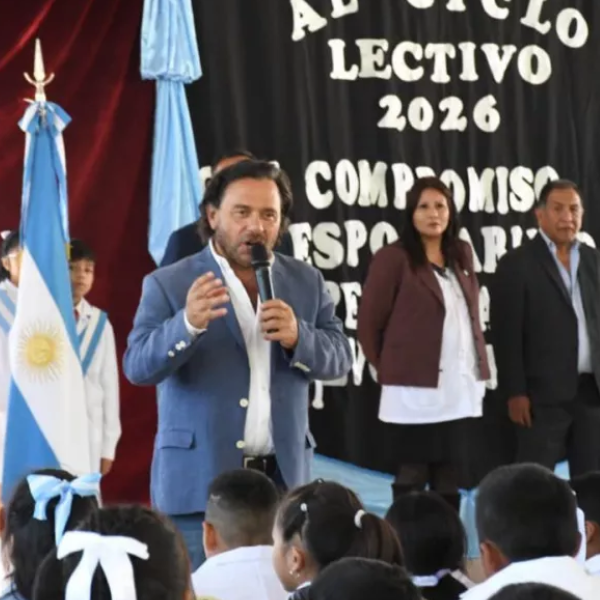 Más de 350 mil alumnos comenzaron hoy las clases: el gobernador Sáenz inauguró el ciclo lectivo 2026 desde Cachi