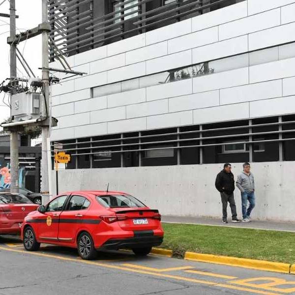 La Municipalidad de Salta suma nuevas paradas libres para taxis y remises: «Era un pedido del sector