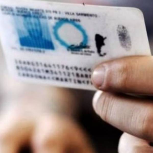 Polémico: El Gobierno le dará automáticamente la ciudadanía argentina a los extranjeros que inviertan en el país