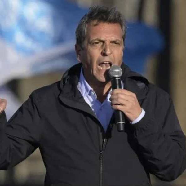 Sergio Massa insiste con la unidad peronista y planea reaparecer después del Mundial