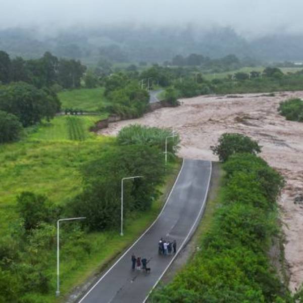Las intensas lluvias afectan y destruyen rutas nacionales importantes en Tucumán, Catamarca, Jujuy y Salta