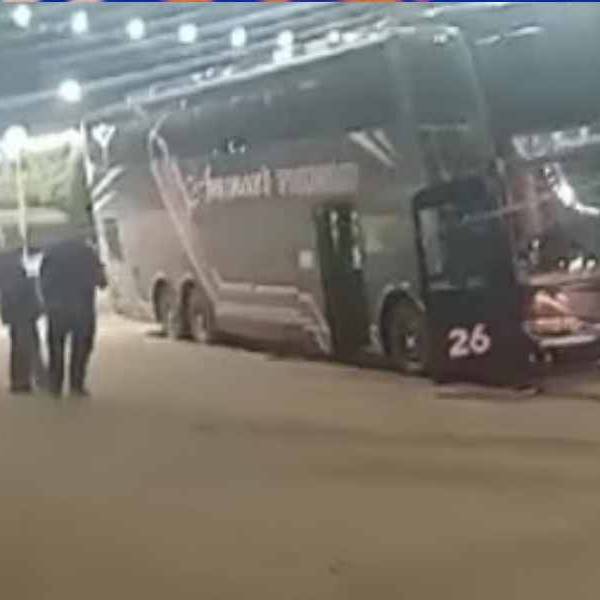 En Pichanal un colectivo de tour de compras fue atacado por delincuentes