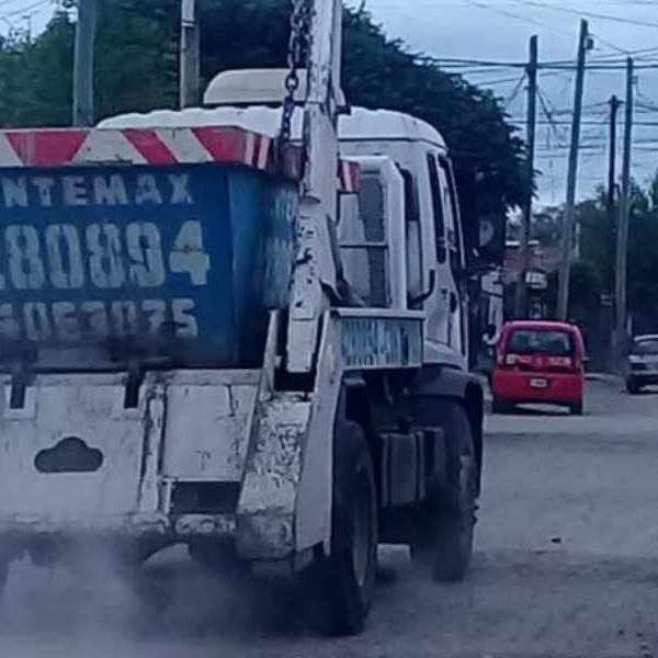 Vecinos del barrio 20 de Junio siguen señalando a Contemax por los residuos peligrosos arrojados en la zona