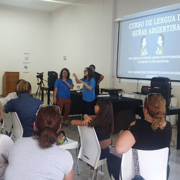 El municipio de Salta dictará un taller introductorio de Lengua de Señas en barrio Solís Pizarro