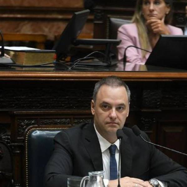 Los números no cierran: Adorni tiene hasta el miércoles para explicar su patrimonio pero pediría más días