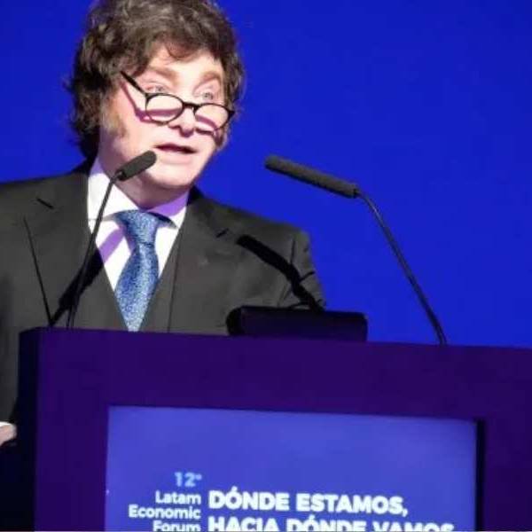 Un camionero casi causa una tragedia: Se durmió y su vehículo quedó atravesado en la ruta 9/34