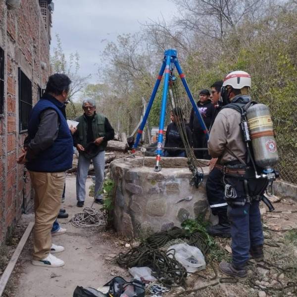 Denuncian que mataron y arrojaron a un pozo a los perros de un trabajador en Vaqueros