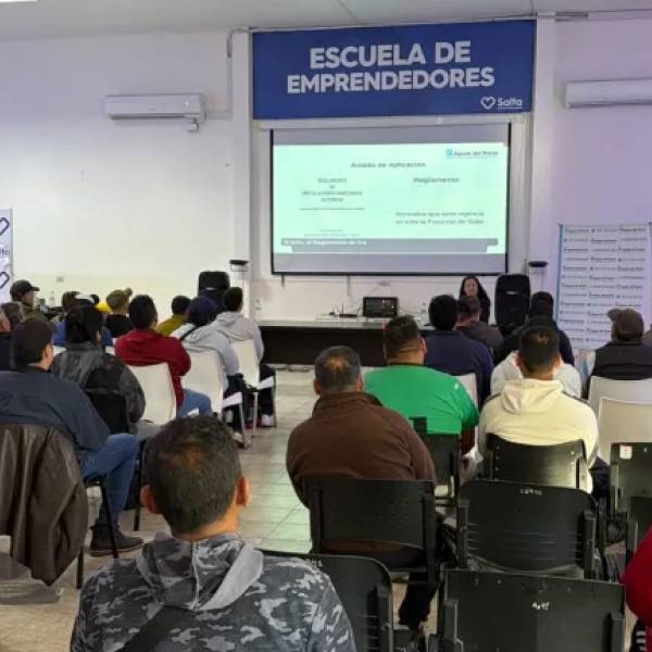 Municipio y Aguas del Norte forman nuevos plomeros matriculados