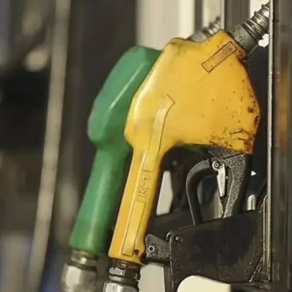Por la baja en la actividad económica, cayó la venta de combustibles en octubre