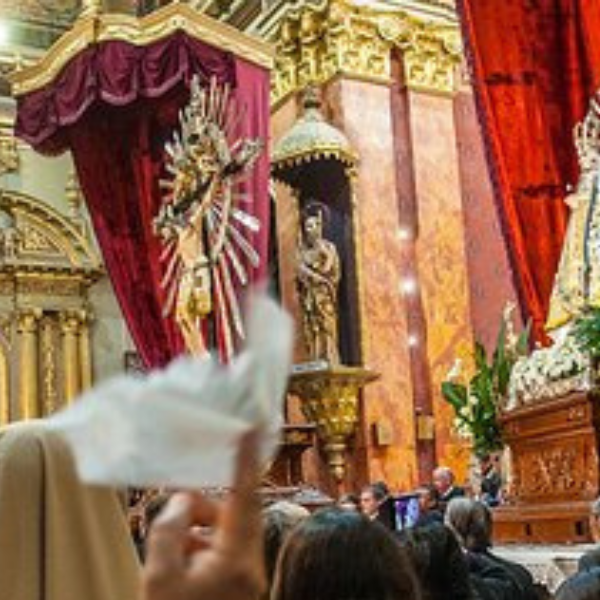 La fuerza y fe del Milagro: 60000 mil peregrinos llegan hoy a la Catedral