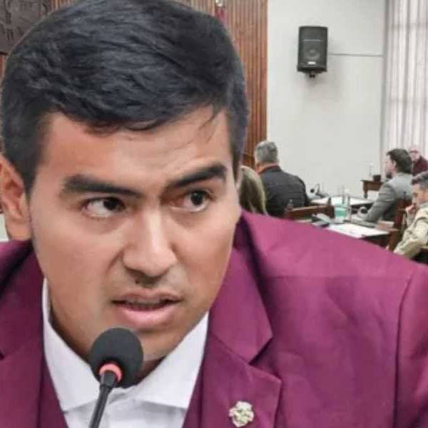 La fiscalía investiga la denuncia contra el concejal de la Libertad Avanza Casasola por violencia de género