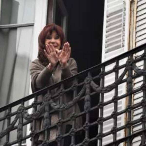 “El modelo se les cae a pedazos y por eso me metieron presa”, aseguró Cristina Kirchner