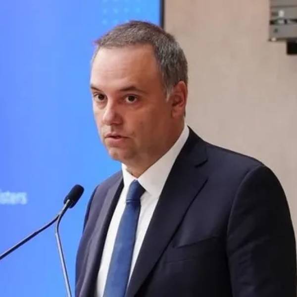 Adornigate: La Justicia citó a 4 mujeres que le prestaron dólares a Manuel Adorni para comprar departamentos