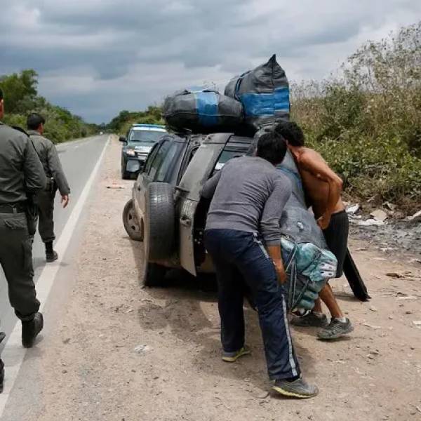 25 bagayeros narcos se enfrentaron a tiros  con seis gendarmes en el norte de Salta