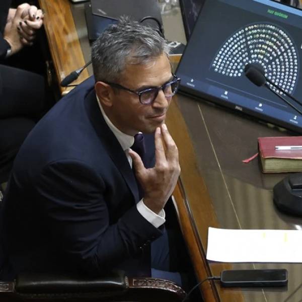 Con el apoyo de gobernadores aliados el gobierno logró aprobar el acuerdo para pagar a fondos buitres y el Super RIGI