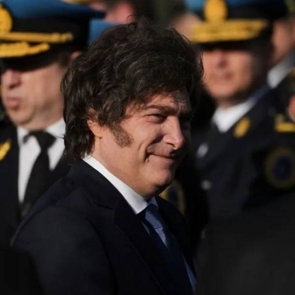 Javier Milei reivindicó a las Fuerzas Armadas en su acto por el Día de la Bandera y lanzó críticas a la política