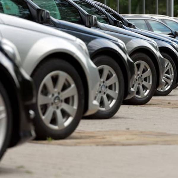 Desde este lunes el Banco Nación lanza créditos UVA de hasta $100 millones para comprar autos