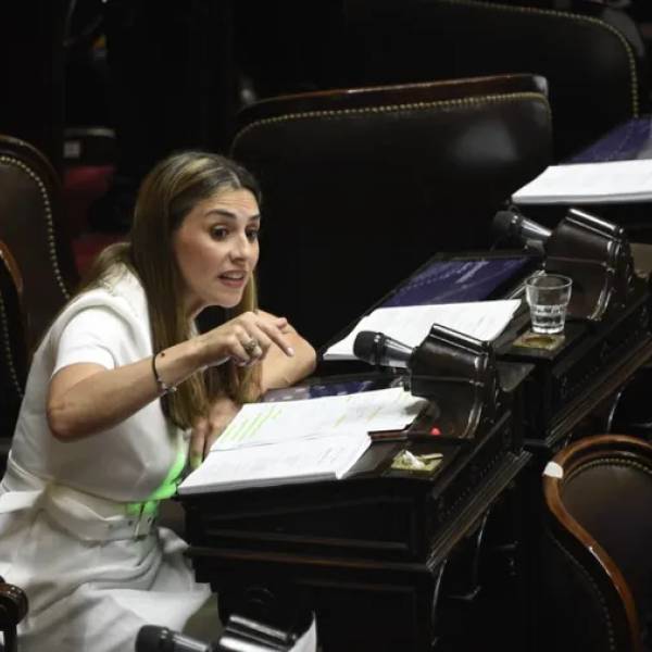 Piden a la Justicia la detención de Manuel Adorni: Lo acusan de presionar a un testigo
