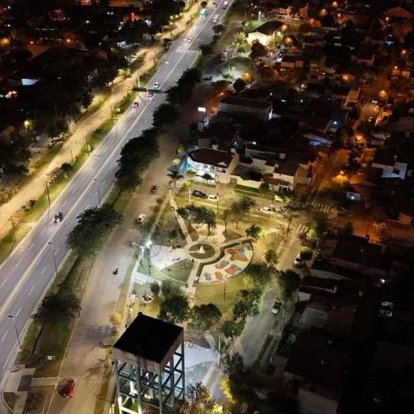 Plan Vial Zona Sur: vecinos de Bº El Periodista ya disfrutan de la renovada plaza Gareca