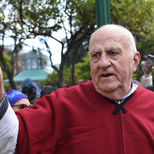 Monseñor Bernacki sorprendió a los peregrinos de la Puna y desde Quijano los acompañó hasta la Catedral
