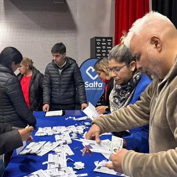 Los programas sociales del municipio llegaron a casi 100 mil vecinos este 2025