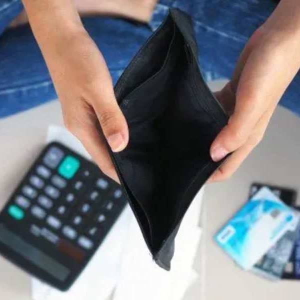 Crecen las refinanciaciones para los morosos, pero más de la mitad de los deudores son 